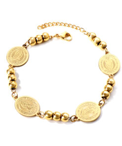 Bracelet doré à breloques orné de pièces anciennes